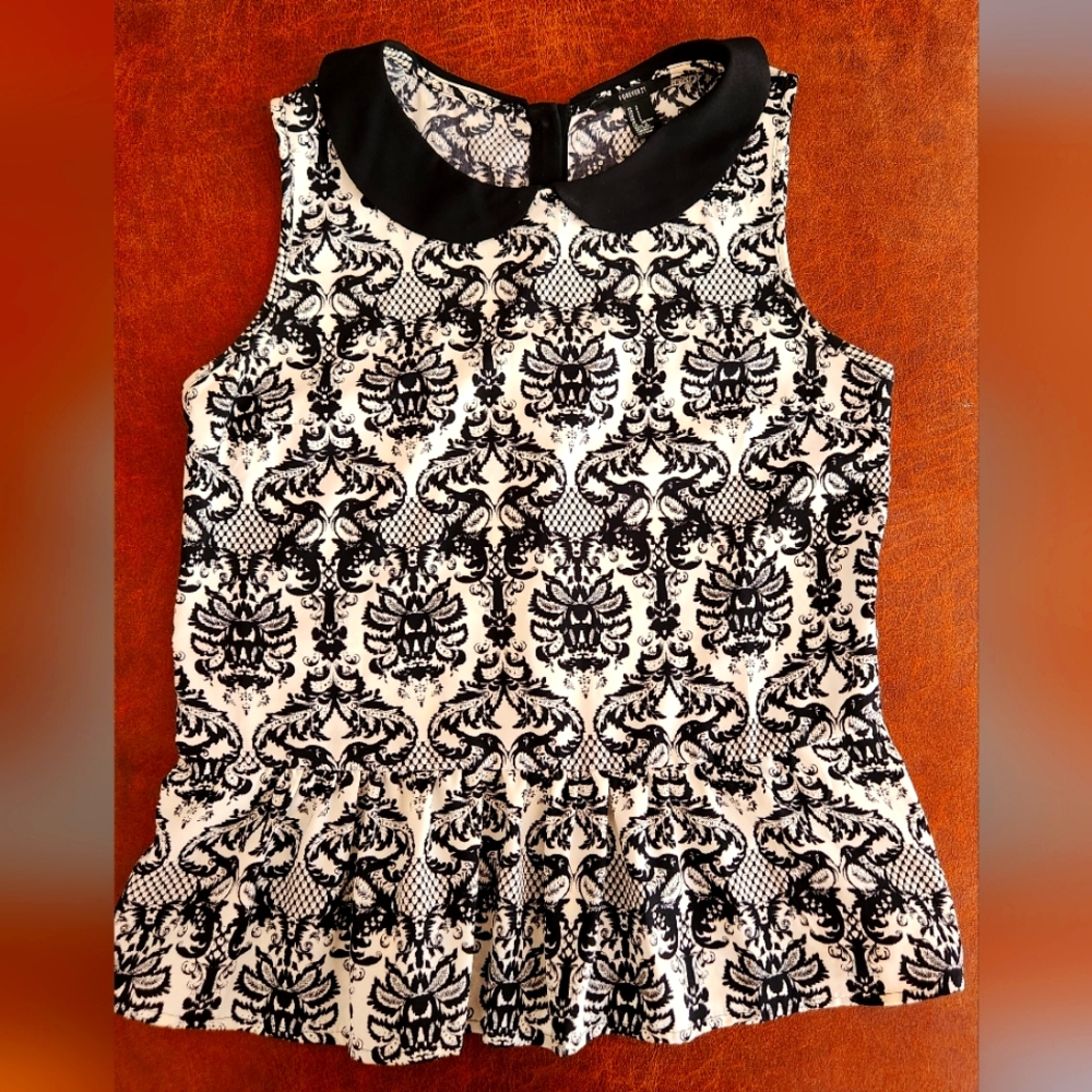 Forever 21 Floral Peplum Top